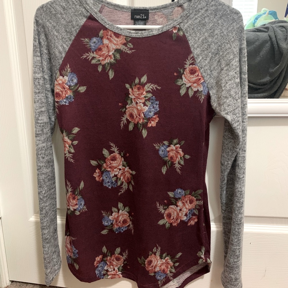 Long Sleeve Maroon and Gray Floral T-Shirt